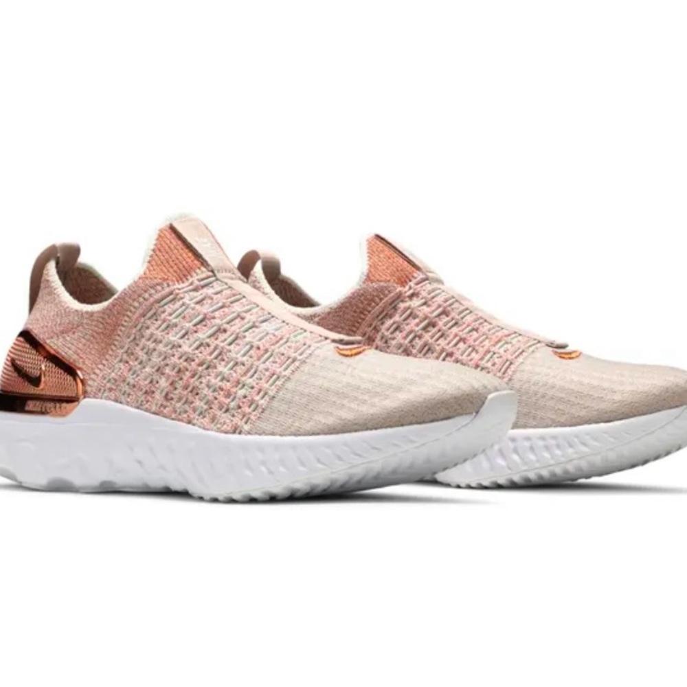 Women's Nike React Phantom Run Flyknit 2 Premium Running Shoes